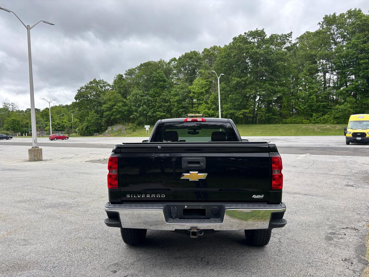 Chevrolet Silverado 1500 Regular Cab Short Bed 4WD 2015