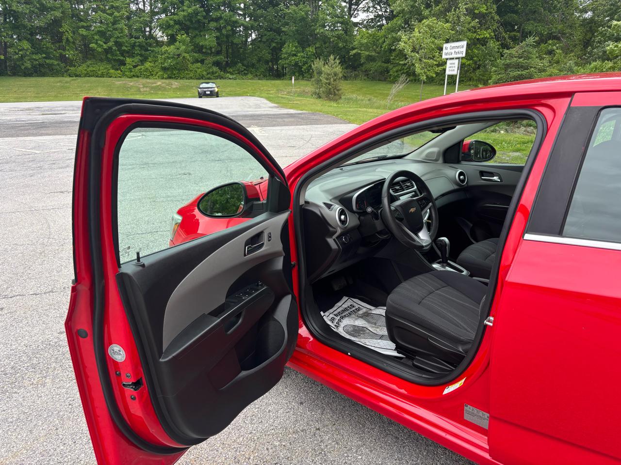 Chevrolet Sonic LT Auto Sedan 2017