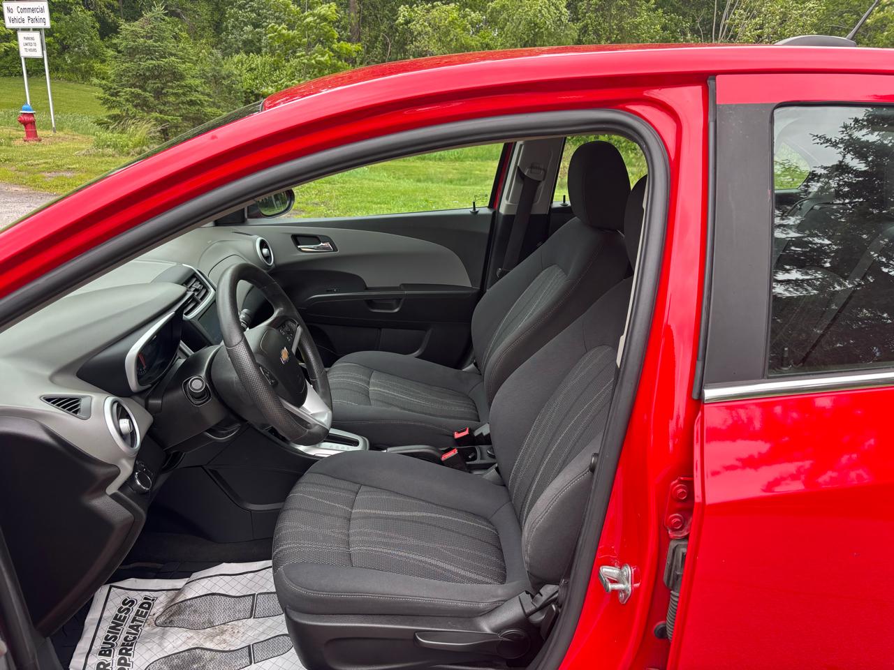 Chevrolet Sonic LT Auto Sedan 2017