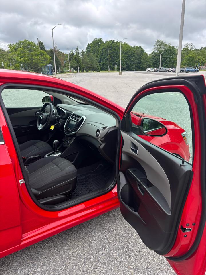 Chevrolet Sonic LT Auto Sedan 2017