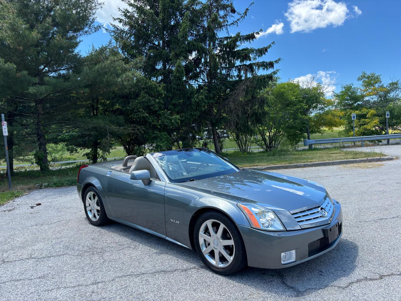 Cadillac XLR Convertible 2004
