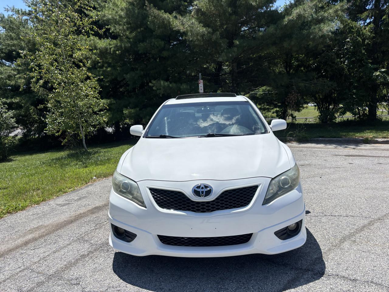 Toyota Camry Base 6-Spd AT 2011