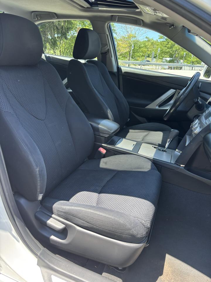 Toyota Camry Base 6-Spd AT 2011