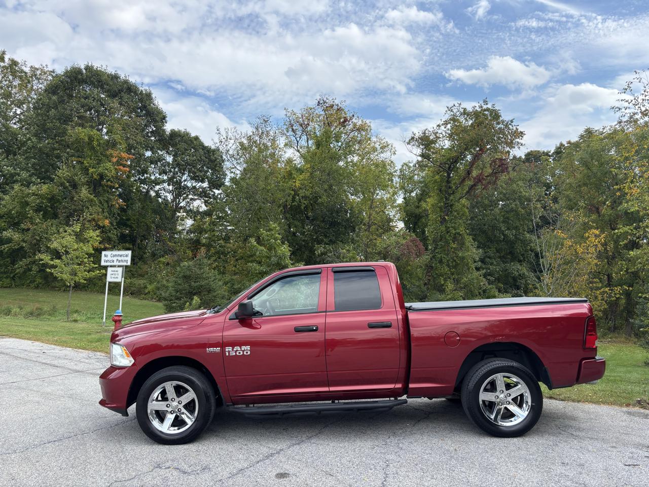 RAM 1500 4WD Quad Cab 140.5" Express 2013