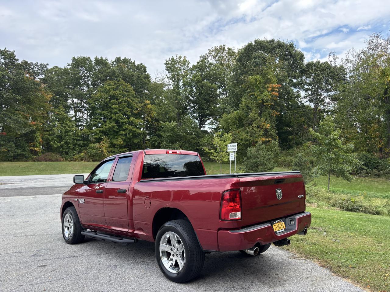 RAM 1500 4WD Quad Cab 140.5" Express 2013