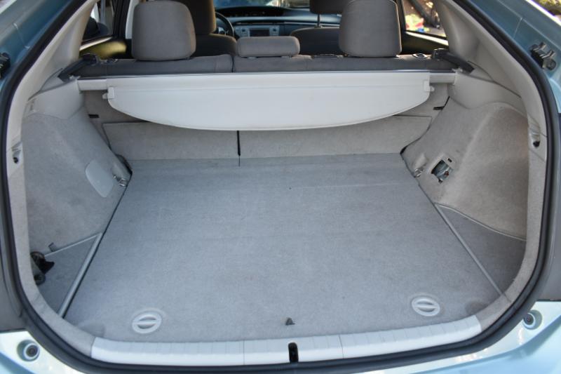 Toyota Prius Two 2015 Toyota Prius Two 2015