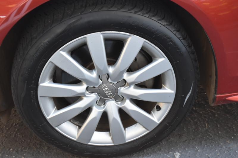 Audi A4 2.0 T Sedan FrontTrak Multitronic 2015 Audi A4 2.0 T Sedan FrontTrak Multitronic 2015