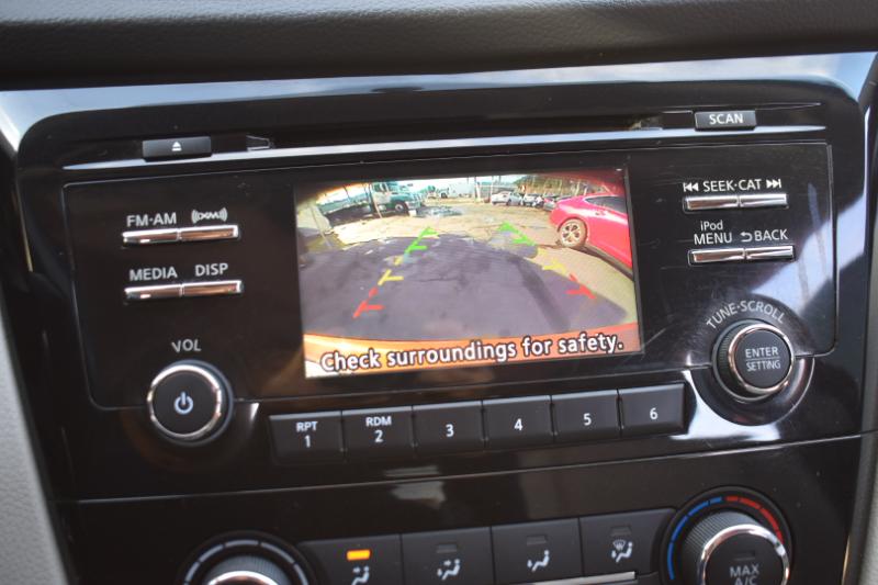 Nissan Rogue Sport S AWD 2017