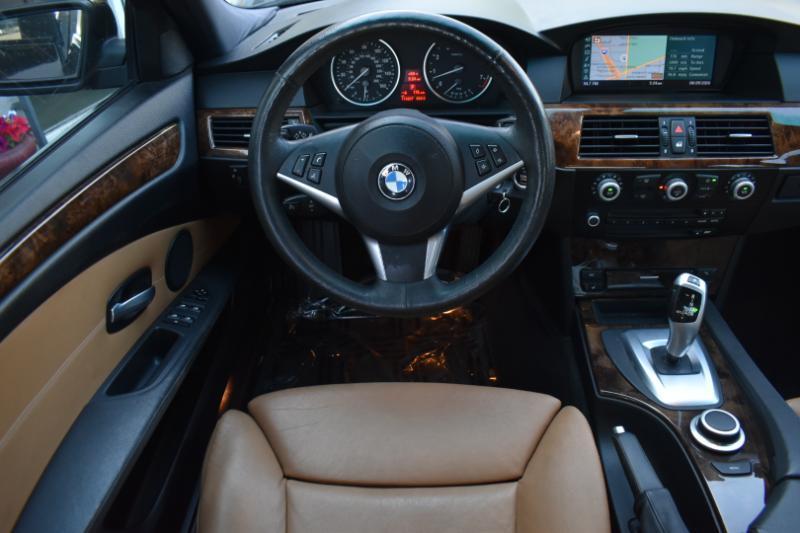 BMW 5-Series 535xi 2008
