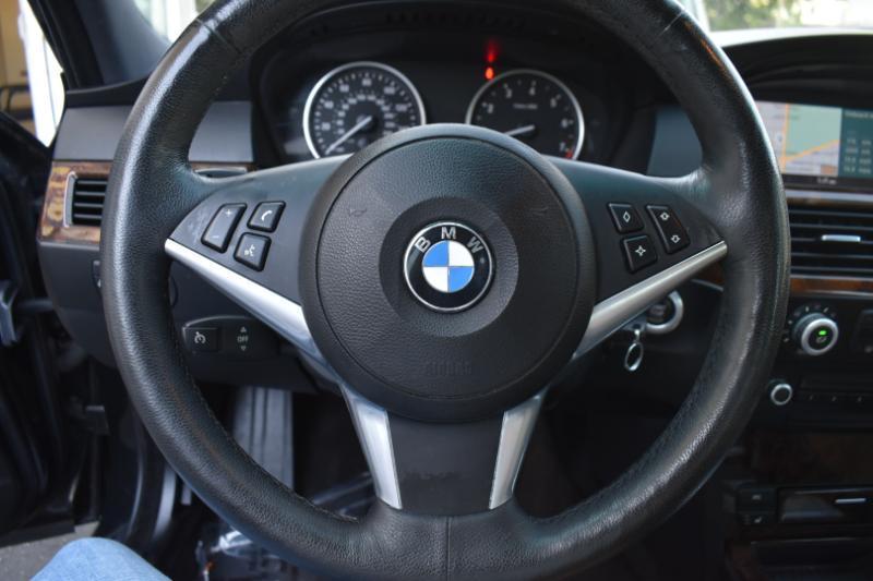BMW 5-Series 535xi 2008