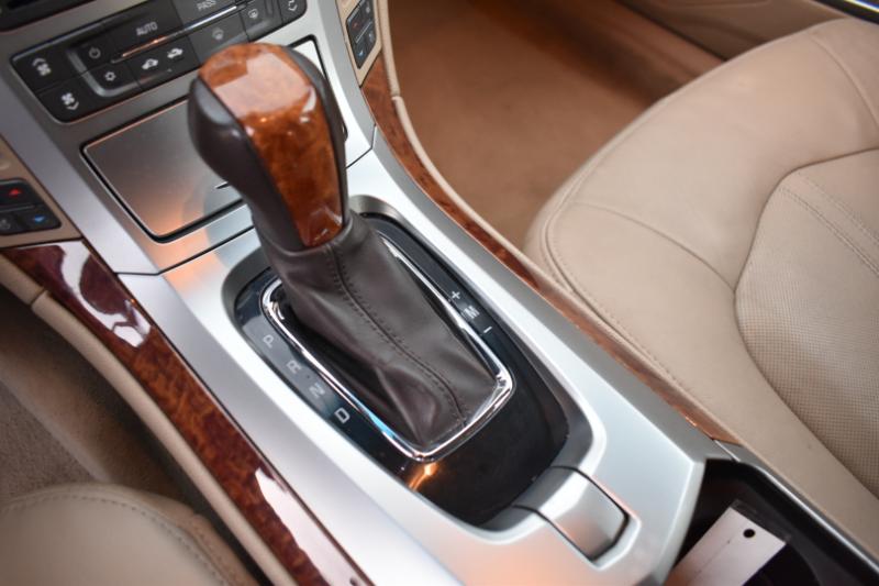 Cadillac CTS 3.6L SIDI with Navigation 2008