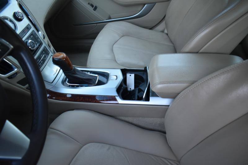 Cadillac CTS 3.6L SIDI with Navigation 2008