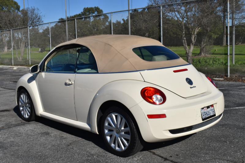 Volkswagen New Beetle S PZEV Convertible 2009