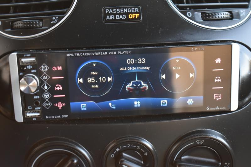 Volkswagen New Beetle S PZEV Convertible 2009