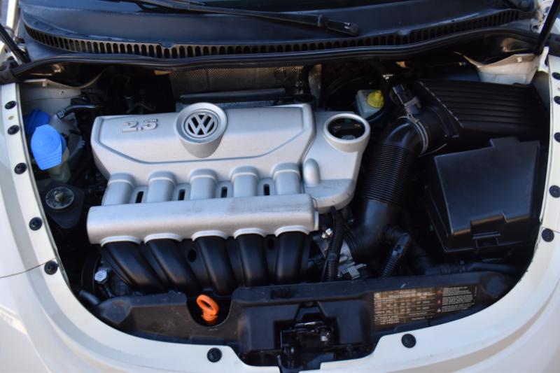 Volkswagen New Beetle S PZEV Convertible 2009