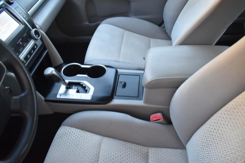 Toyota Camry LE 2012