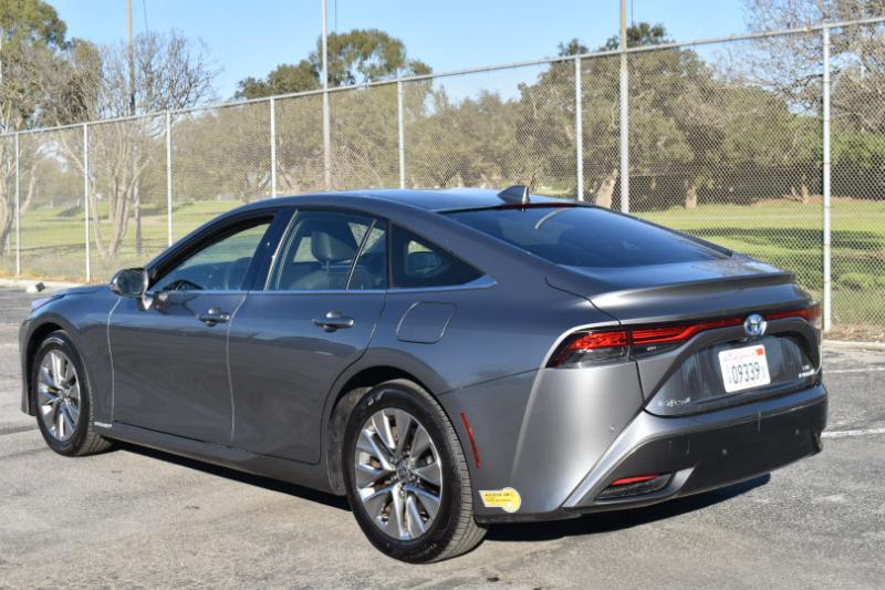 Toyota Mirai XLE 2021