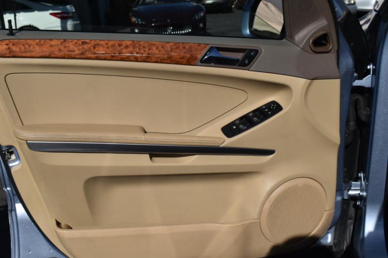 Mercedes-Benz M-Class ML350 2006