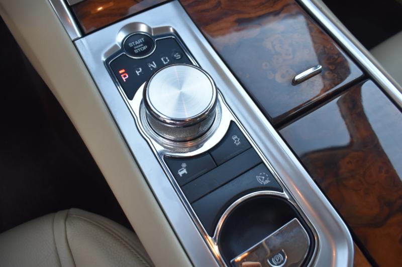 Jaguar XF-Series XF 2.0L I4T Premium 2015