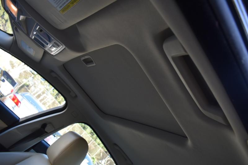 Jaguar XF-Series XF 2.0L I4T Premium 2015