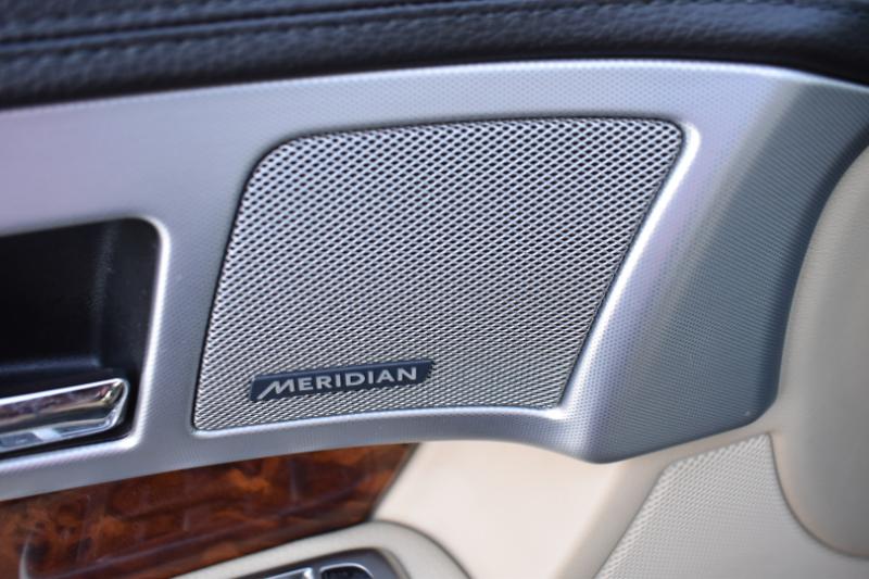 Jaguar XF-Series XF 2.0L I4T Premium 2015