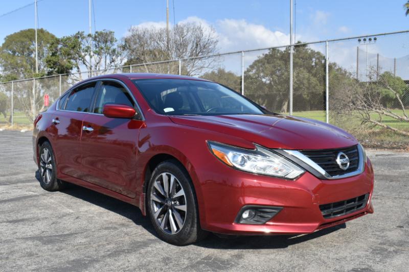 Nissan Altima 2.5 SV 2017