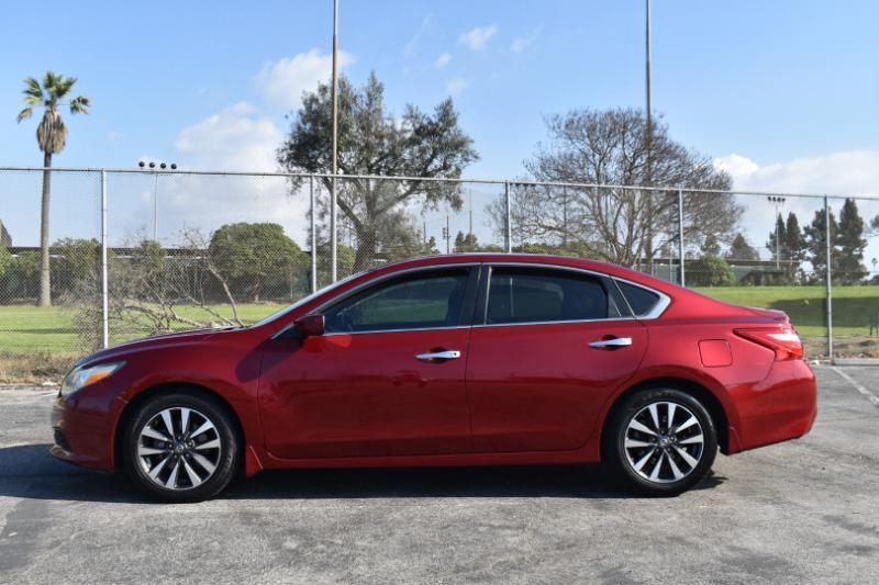 Nissan Altima 2.5 SV 2017