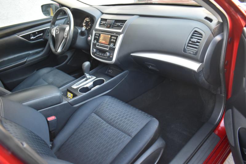 Nissan Altima 2.5 SV 2017