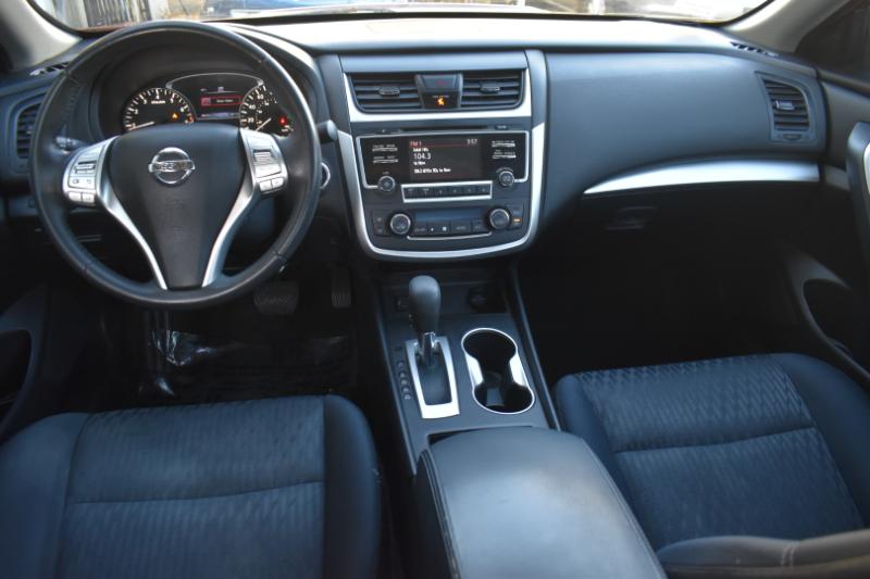 Nissan Altima 2.5 SV 2017