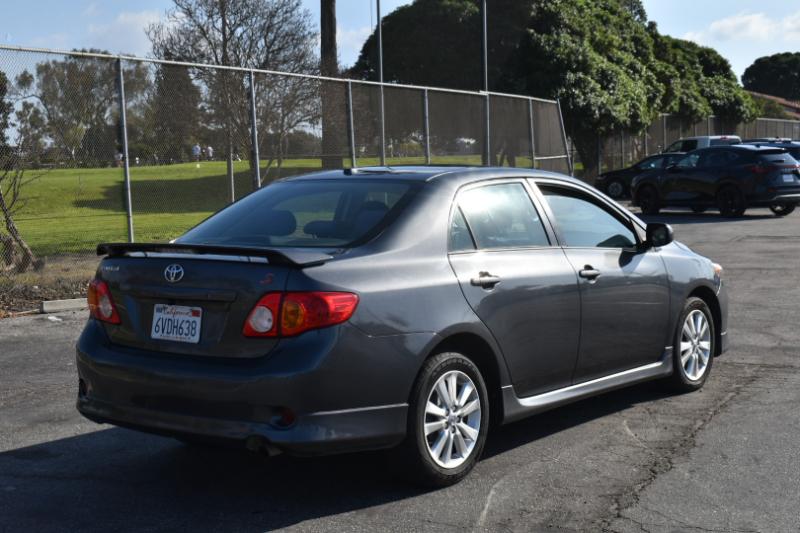 Toyota Corolla S 4-Speed AT 2010