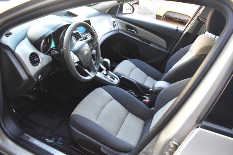 Chevrolet Cruze LS Auto 2014