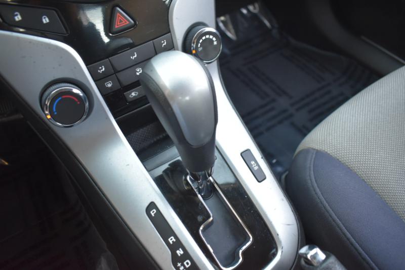 Chevrolet Cruze LS Auto 2014