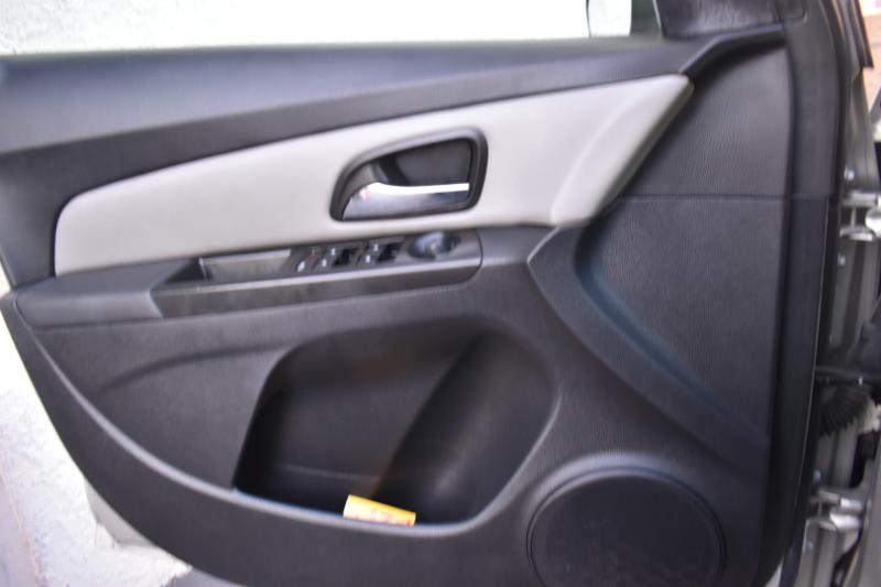 Chevrolet Cruze LS Auto 2014