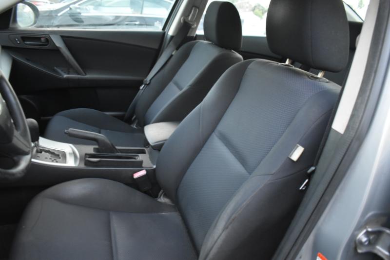 Mazda MAZDA3 i Sport 4-Door 2011