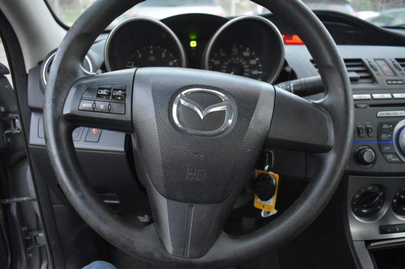 Mazda MAZDA3 i Sport 4-Door 2011