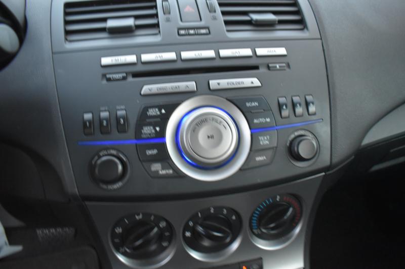 Mazda MAZDA3 i Sport 4-Door 2011