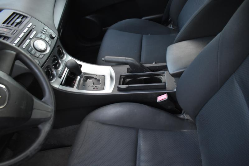 Mazda MAZDA3 i Sport 4-Door 2011