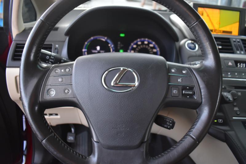 Lexus HS 250h Sedan 2011