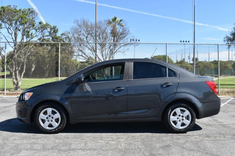 Chevrolet Sonic LS Auto Sedan 2016