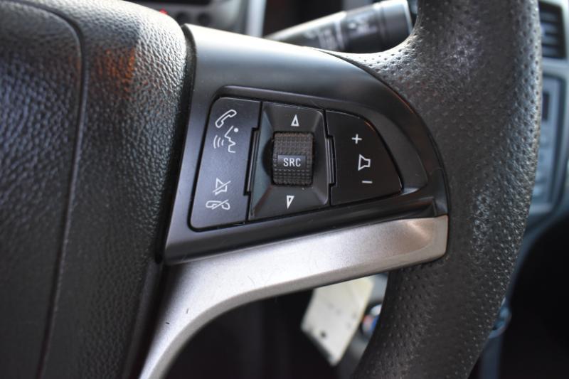 Chevrolet Sonic LS Auto Sedan 2016