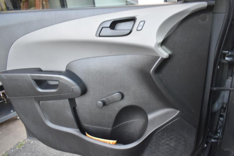 Chevrolet Sonic LS Auto Sedan 2016