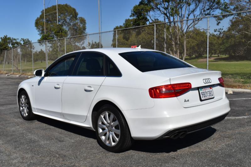 Audi A4 2.0 T Sedan FrontTrak Multitronic 2015