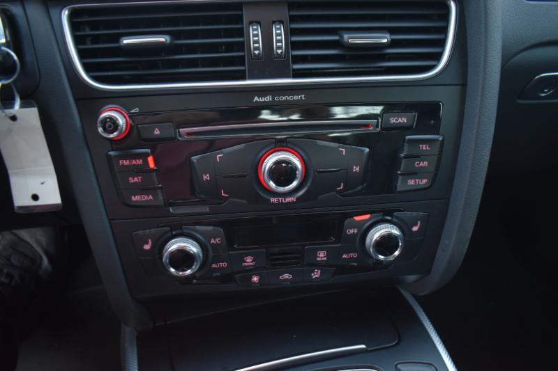 Audi A4 2.0 T Sedan FrontTrak Multitronic 2015