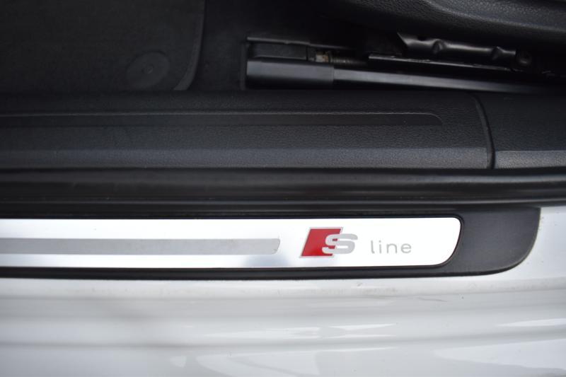 Audi A4 2.0 T Sedan FrontTrak Multitronic 2015