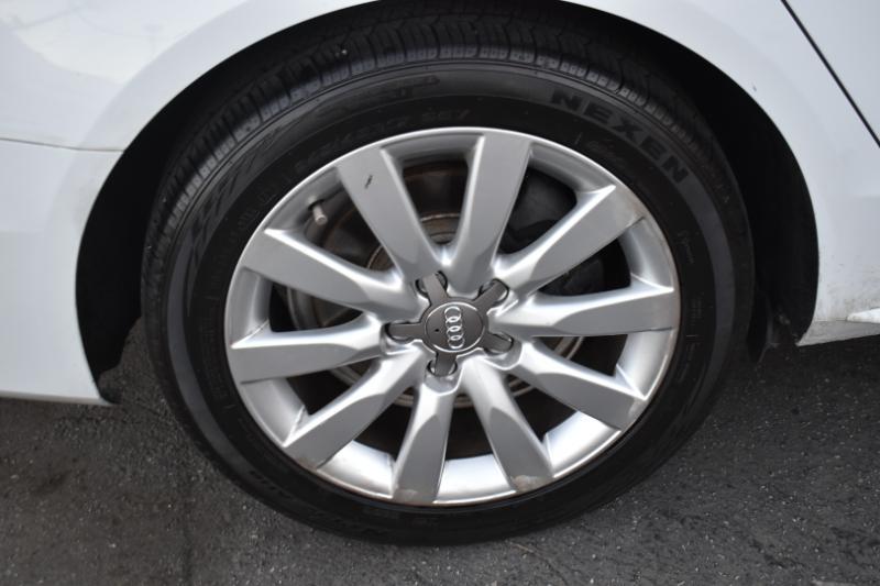 Audi A4 2.0 T Sedan FrontTrak Multitronic 2015