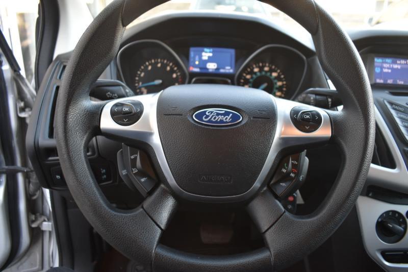 Ford Focus SE Hatch 2013