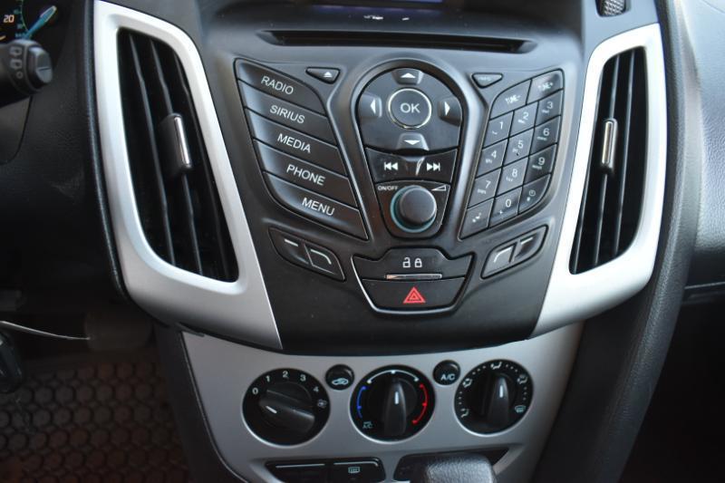 Ford Focus SE Hatch 2013