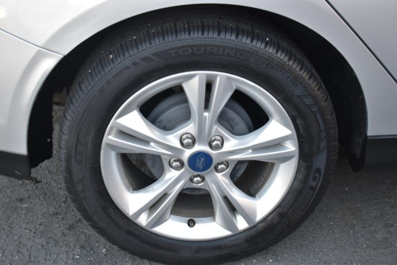 Ford Focus SE Hatch 2013