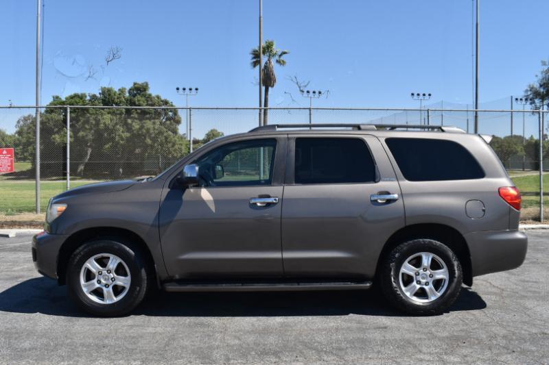 Toyota Sequoia Limited 2WD 2008