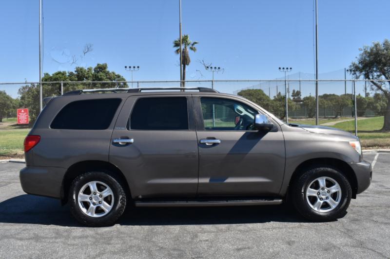Toyota Sequoia Limited 2WD 2008